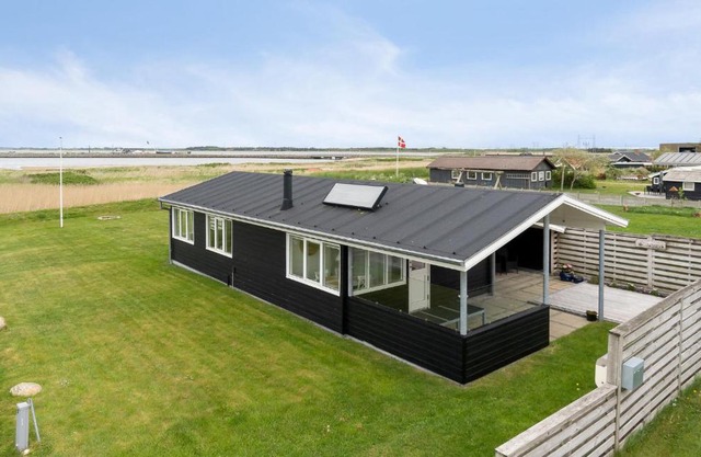 2 Bedroom Stunning Home In Vinderup