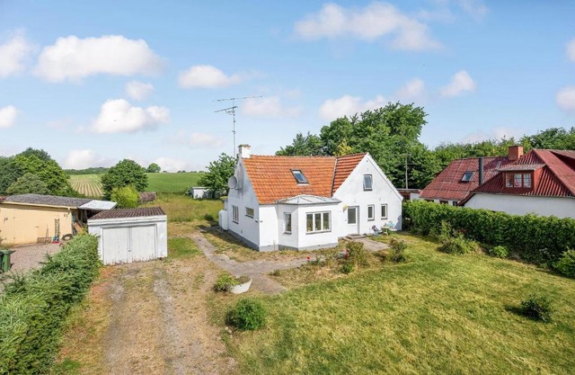 2 Bedroom Stunning Home In Skårup Fyn