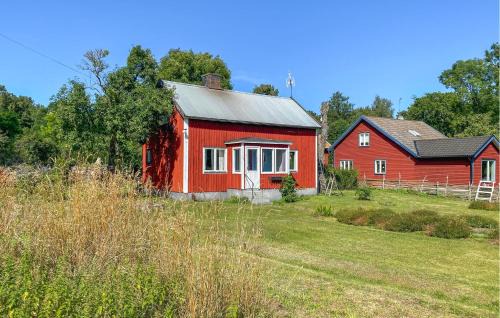 2 Bedroom Stunning Home In Habbestorp
