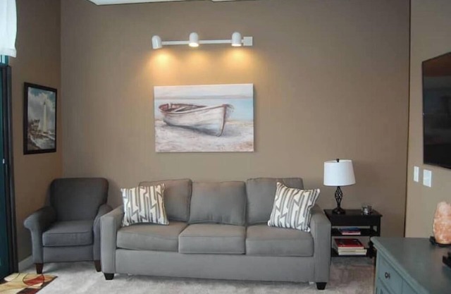 2 Bedroom Sunset Condo Close to Cedar Point