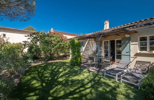 2 BEDROOM TOWNHOUSE WITH GARDEN (N°507)