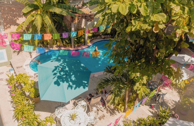 2-Bedroom Villa in PV City Center: Complimentary Breakfast & Pool Access!