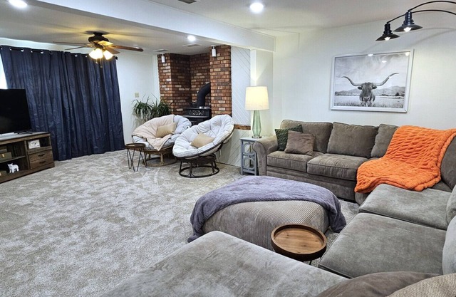 2 Bedroom, Washer/Dryer, Sleeps 6, lower