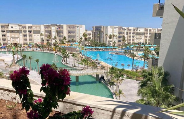 2 Bedrooms apartment swimming pool
