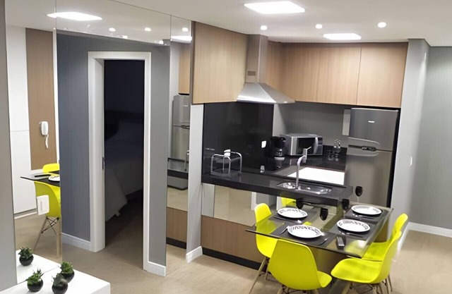 2 Bedrooms in Batel Soho, condo Clube Sky w/ parking space