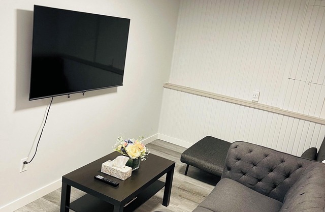 2 Bedrooms in Vancouver (close to PNE and Downtown)