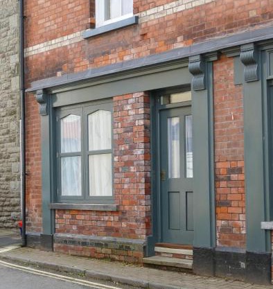 2 Bell Street