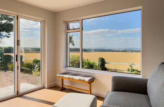 2 Birchwood House - sleeps 4 guests in 2 bedrooms
