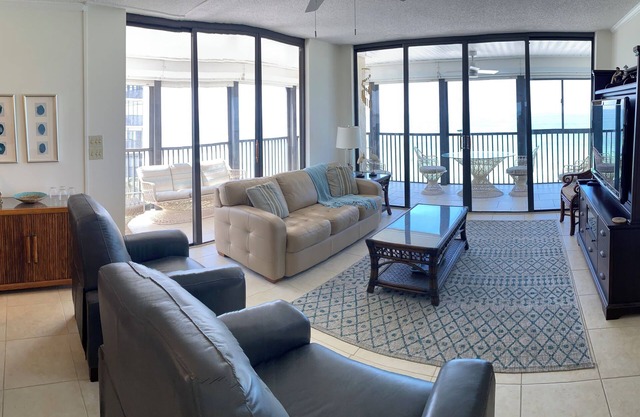 2 BR 2 Bath Madeira Beachfront Condo w/near panoramic ocean view pool & hot tub
