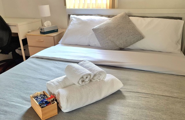 2 BR Home close to Melb Airport