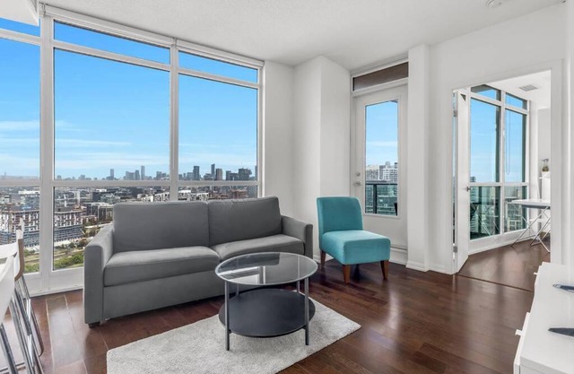 2 BR with Amazing city views & Free parking