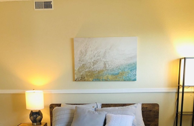 2 Br with Amazing View and Free Garage Parking
