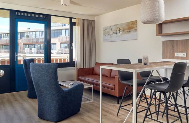 2 Comfy Rooms on Scenic Ameland – Near Beach, Ferry, Dunes & Cycling Routes
