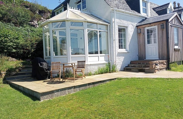 2 Guests - Bbq & Patio - Sea Views