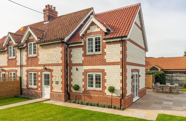 2 Hall Lane Cottages, Thornham, Norfolk