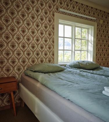 2 Houses & A Barn Twin Room