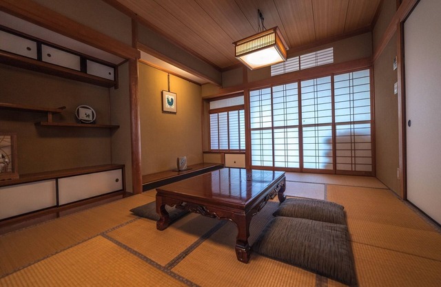 2 Japanese rooms Kitchen Dining and Jacuzzi / Kanazawa Ishikawa