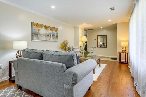 2 Mi to Airport College Park Home with Grill!