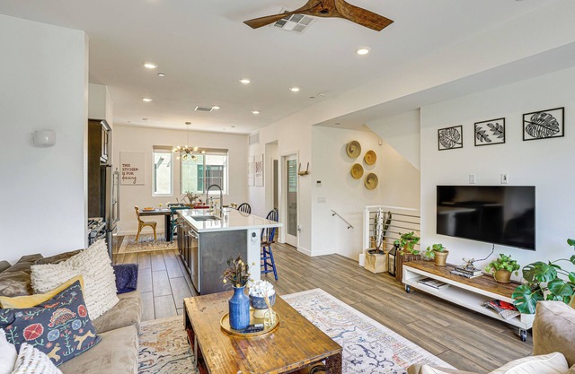 2 Mi to Beach: Luxe LA-Area Townhome w/ Balcony