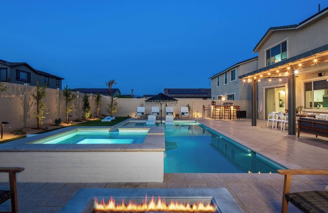 2 Mi. To Coachella Festival - Pool, Spa, Gameroom