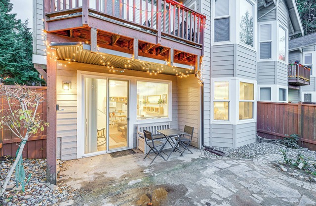 2 Mi to Dtwn: Mount Vernon Apt w/Private Patio!