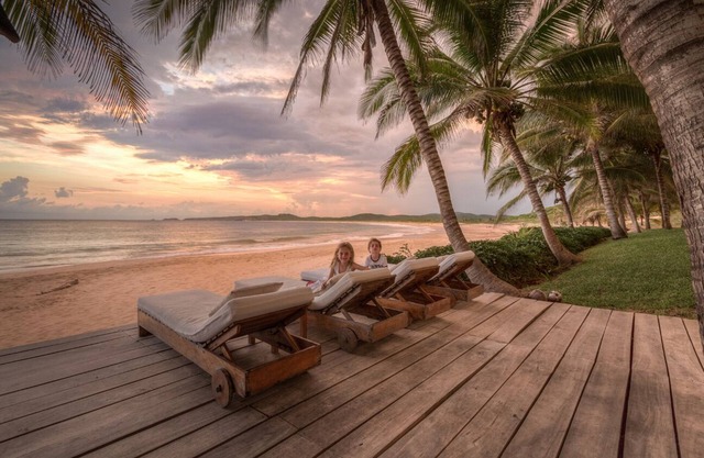 Villa justo en la arena de una playa privada de 1. 7 millas