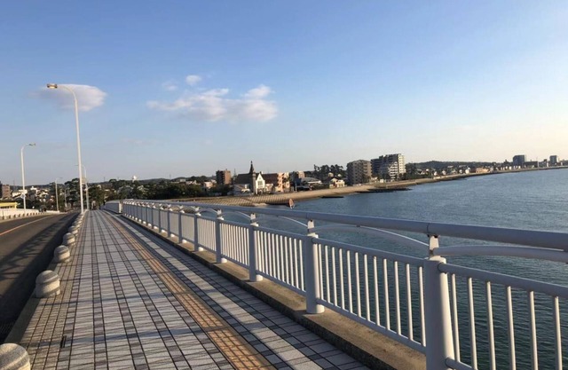 A 2 minutos a pie de la estación de Kamachi, a 12 minutos del aeropuerto de Chubu, muy conveniente para ir a Nagoya