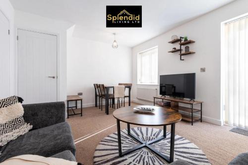 2 Parking spaces - Contractors - Spacious - Offers - Garden