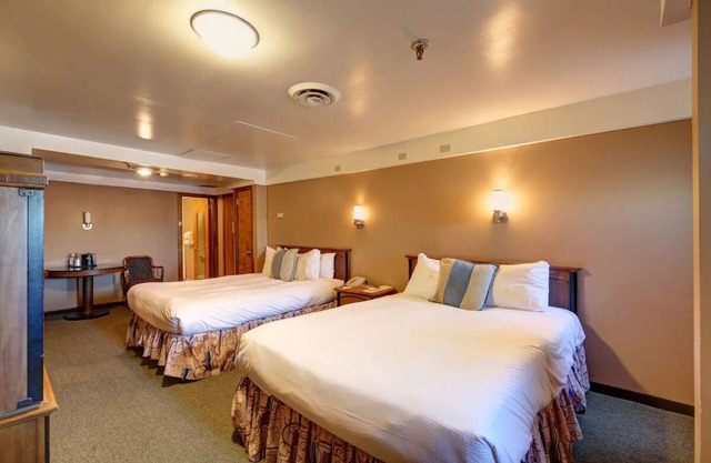 2 Pet-friendly Units! Near Aquarium of the Pacific and Long Beach City Beach