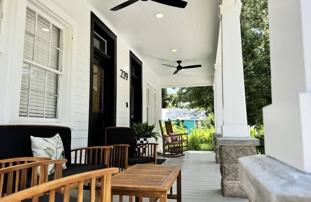 2 Primary Kings! Screened Porch! EV Charger!