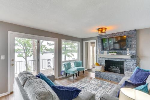 2 Private Decks Lake-View Osage Beach Home
