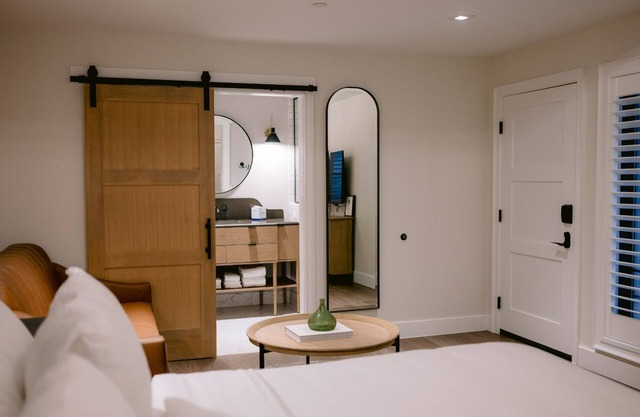 2 Relaxing Units w/ Resort Access, Sports Facilities & Outdoor Adventure