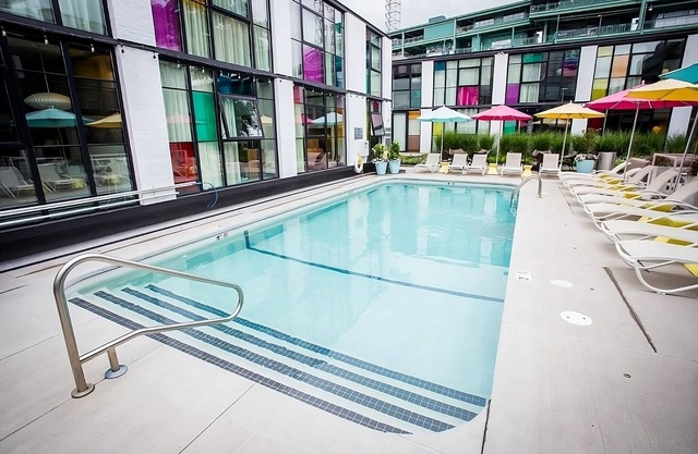 2 Retro-vibe Units w/ Balcony! Parking, Onsite Pool, Garden! Near Inman Square