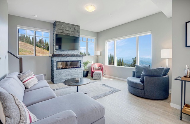 2 Side-by-Side Ski-In/Ski-Out Townhomes | Sleeps 19 w/ Views