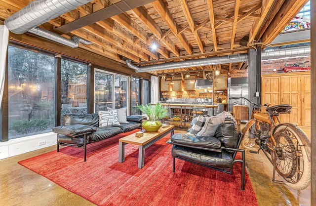 2 Storey Loft in old Toronto
