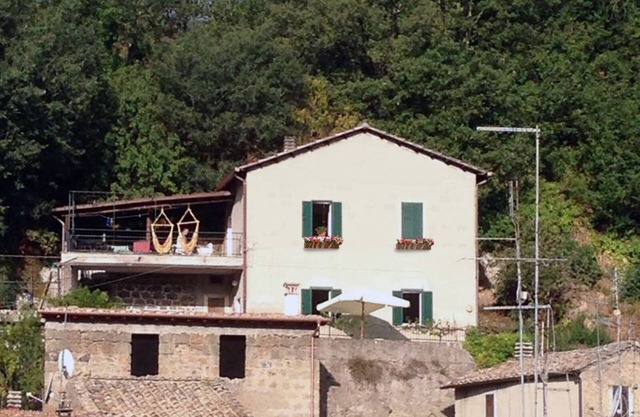 Casa de 2 plantas con 3 terrazas grandes, una vista sensacional