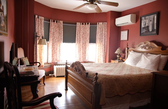 2 Story Queen Suite at the Brickhouse Inn Bed & Breakfast