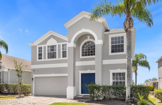 2 Story Stylish Villa 4bd3bath Heated Pool Getaway