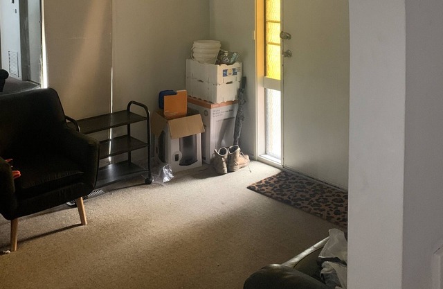 2 Studio bedroom