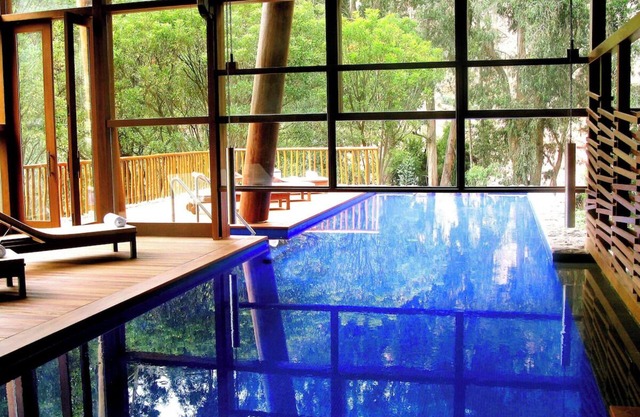 2 Stylish Rooms w/ Balcony | Close to Machu Picchu Ruins | Free Parking | Pools