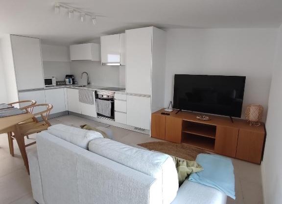 2 Terraces Flat River and Marina View