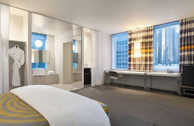 2 Units - Elegant Stay w/ City Views, Fire Pit & Prime Downtown LA Location