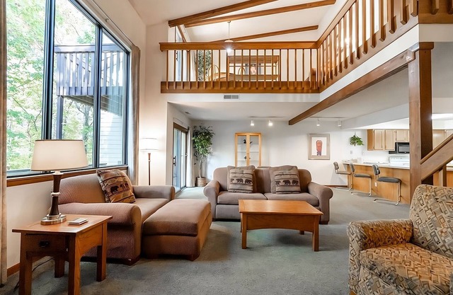 2 Welcoming Villas with Indoor Pool | Steps from Splash Adventure | Free Parking