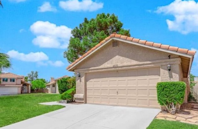 Great price 2 beds 2 baths, swiming pool,terrace, Great location pet friendly