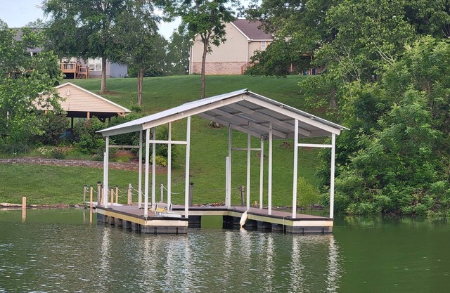 20% OFF Book by 8/31 Lake Dock Pavillion Hot Tub