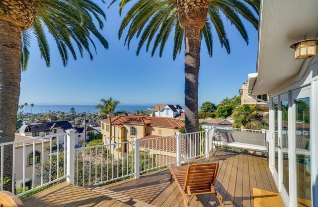 Stunning Ocean Views, Peaceful & Quiet W/Hot Tub