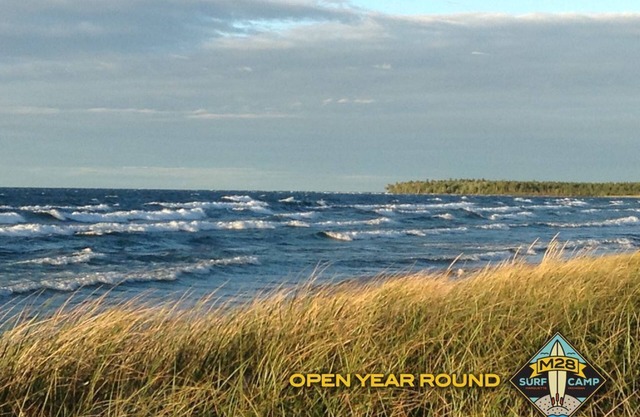 M28 Surf Camp en el Lago Superior