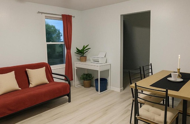 201 Queen Bedroom Downtown Glace Bay