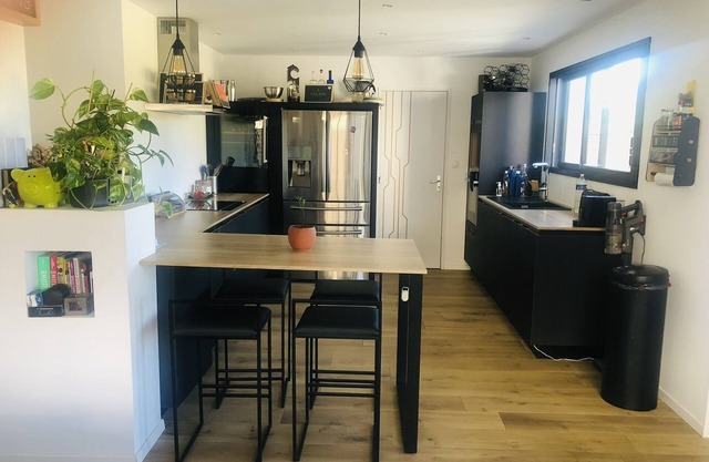2019 villa, modern and recent quality furnishings