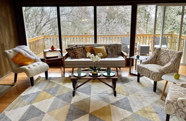 20406 54th PL Lake Forest Park House